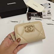 Chanel 19 Zip Coin Beige Lambskin 11.5x8cm - 1