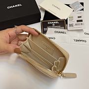 Chanel 19 Zip Coin Beige Lambskin 11.5x8cm - 5