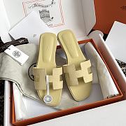 Hermes Oran Light Yellow Slides - 1