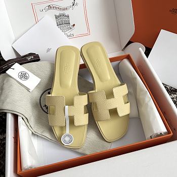 Hermes Oran Light Yellow Slides