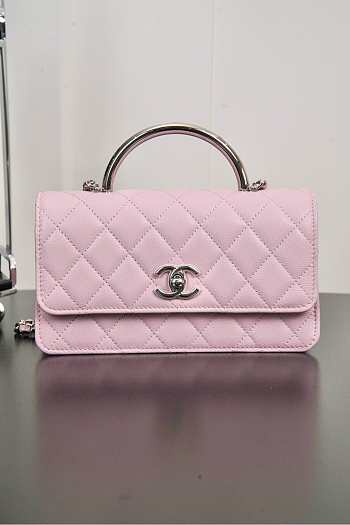 Chanel Clutch With Chain Calsfkin Light Pink Silver 18.5x11x6cm