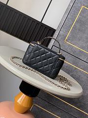 Chanel 25P Vanity Case Black Lambskin 19x14x5cm - 2