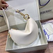 Burberry Knight Arc Bag White 28.5x15x22cm - 1