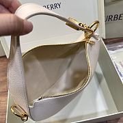 Burberry Knight Arc Bag White 28.5x15x22cm - 6
