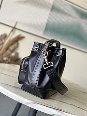 Louis Vuitton LV Noé Cargo H35 Black Bag 24x22x16cm - 2