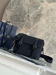 Dior Hit the Road Messenger Bag Flap Black 24x18x8cm - 1