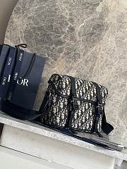 Dior Hit the Road Messenger Bag Flap Beige Black 24x18x8cm - 3