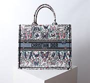 Dior Large Book Tote White Blue Papillon 42x18x35cm - 1