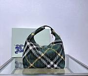 Burberry Medium Peg Duffle Bag Knight Green 28x16.5x33.5cm - 1
