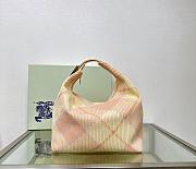 Burberry Medium Peg Duffle Bag Knight Pink 28x16.5x33.5cm - 1