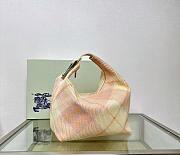 Burberry Medium Peg Duffle Bag Knight Pink 28x16.5x33.5cm - 6
