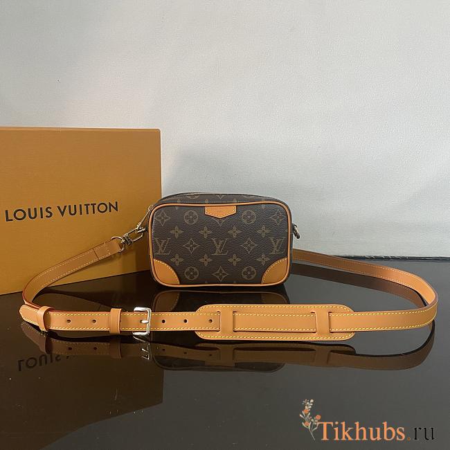 Louis Vuitton LV Trocadéro Wearable Wallet 20x13x6.5cm - 1