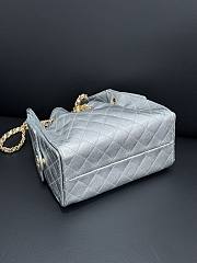 Chanel 25 Small Handbag Silver Calfskin Gold 30x26x14cm - 2