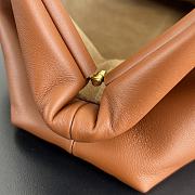 Bottega Veneta Lauren 1980 Clutch Leather Light Wood 31.5x16.5x11cm - 4