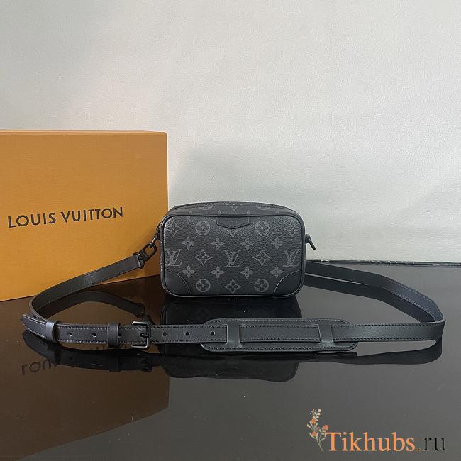 Louis Vuitton LV Trocadéro Wearable Wallet Black 20x13x6.5cm - 1