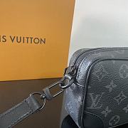 Louis Vuitton LV Trocadéro Wearable Wallet Black 20x13x6.5cm - 6