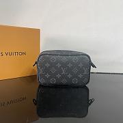 Louis Vuitton LV Trocadéro Wearable Wallet Black 20x13x6.5cm - 5
