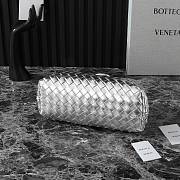 Bottega Veneta Lauren 1980 Clutch Silver 31cm - 2