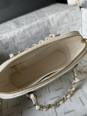 Chanel Clutch Strap White Lambskin Gold 20x15x6cm - 6