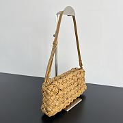 Bottega Veneta Kalimero Cha-Cha Bag Beige 28.5x15x6cm - 5