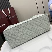 Gucci GG Emblem Medium Tote Bag Green 38x25x15cm - 5