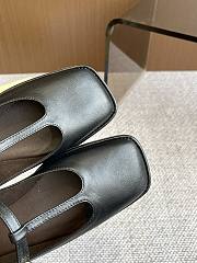 The Row Square T-Strap Flat Black - 5