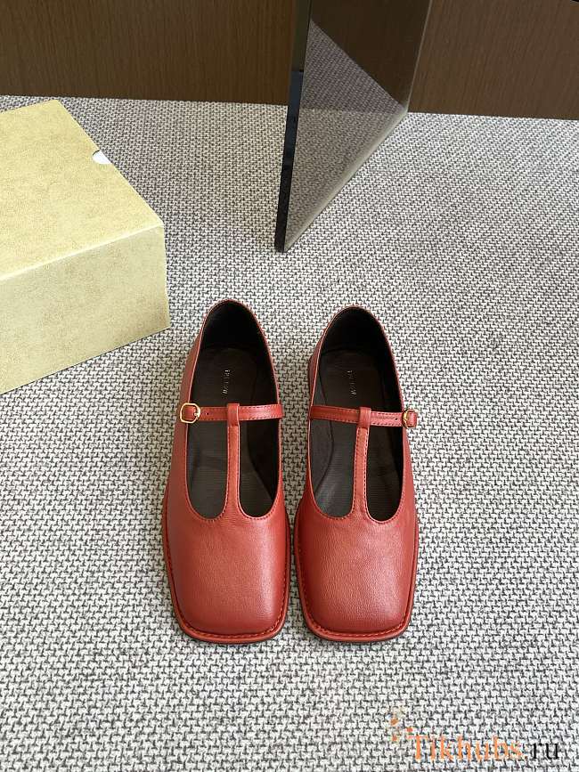 The Row Square T-Strap Flat Red - 1