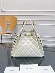 Chanel 25 Small Handbag White Lambskin Gold 30x26x14cm - 2