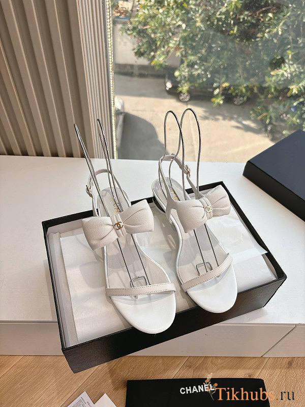 Chanel White Sandal 07 - 1