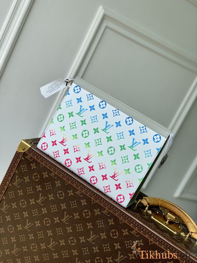 Louis Vuitton LV Monogram Iridescent Pochette Voyage 26x20x5cm - 1