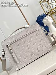 Louis Vuitton LV Pochette Métis Brume Gray 25x19x7cm - 5