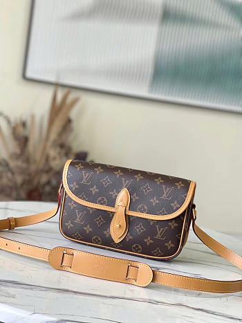 Louis Vuitton LV Gibeciere Shoulder Bag PM Brown 25x9x15cm