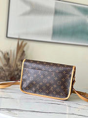 Louis Vuitton LV Gibessiere MM Shoulder bag 28x20x8cm - 3