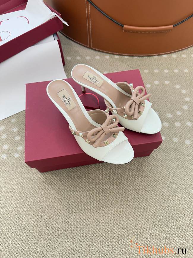 Valentino Garavani Rockstud Patent Sandals White 7.5cm - 1