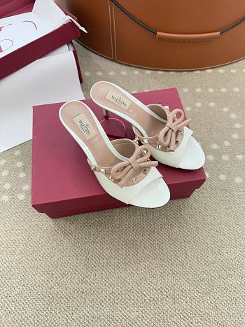 Valentino Garavani Rockstud Patent Sandals White 7.5cm