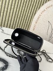 Chanel Top Handle Vanity Case Black Caviar 17x8x9.5cm - 3