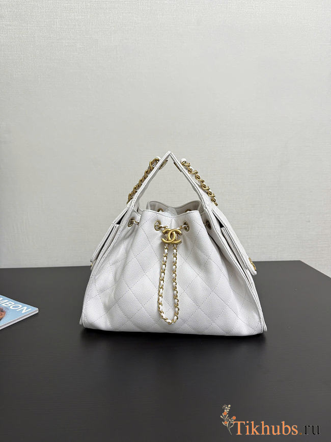 Chanel 25 Small Handbag White Calfskin Gold 30x26x14cm - 1