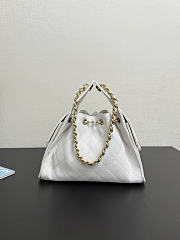 Chanel 25 Small Handbag White Calfskin Gold 30x26x14cm - 4