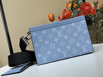 Louis Vuitton LV Gaston Wearable Wallet Blue 22x14.5x4.5cm