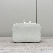 Louis Vuitton LV Néonoé BB Bag Latte/Matcha 20x20x13cm - 6
