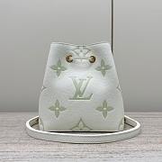 Louis Vuitton LV Néonoé BB Bag Latte/Matcha 20x20x13cm - 5
