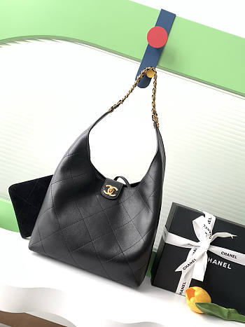 Chanel Large Hobo Bag Black 37x30x14cm