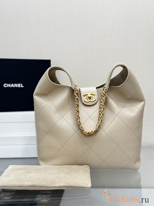 Chanel Large Hobo Bag Beige 37x30x14cm - 1