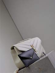 YSL Loulou Medium Matelassé Lambskin White 29x17x8cm - 5