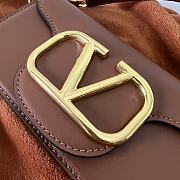 Valentino Garavani Small Loco Brown Shoulder Bag 20x11x5cm - 5
