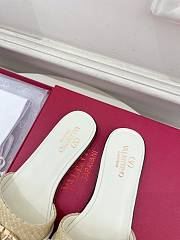 Valentino Garavani VLogo Raffia-trimmed White Slides - 3