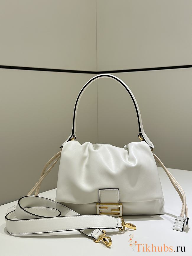 Fendi Mamma Baguette Medium White Leather Bag 26.5x18x8.5cm - 1