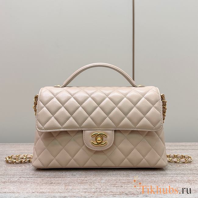 Chanel Medium Flap Bag Beige Lambskin Gold 27x16x7.5cm - 1