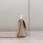 Chanel Medium Flap Bag Beige Lambskin Gold 27x16x7.5cm - 6
