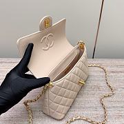 Chanel Medium Flap Bag Beige Lambskin Gold 27x16x7.5cm - 5